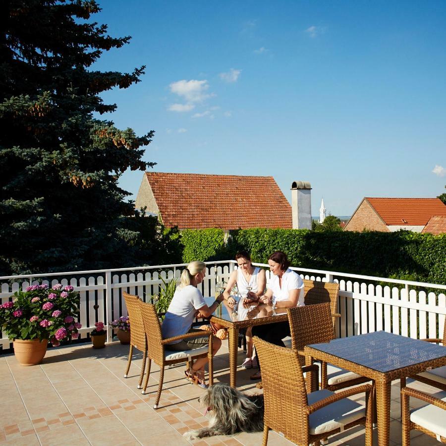 Weingut Pension Sommerhof 몰비슈암시 외부 사진